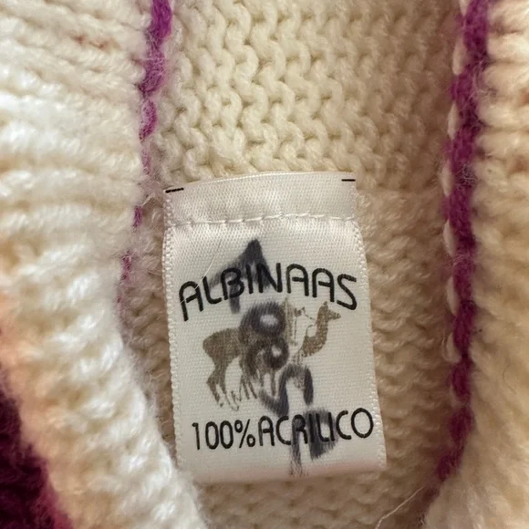 Colorful Knit Hooded Cardigan with Animal Design - Picture 9 of 9